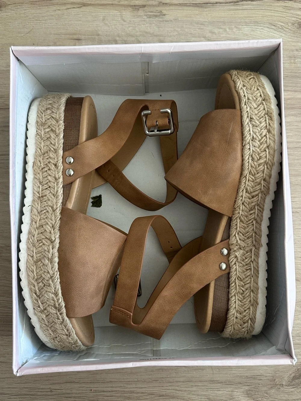 🔸Soda Ankle-Strap Espadrille Platform Sandal